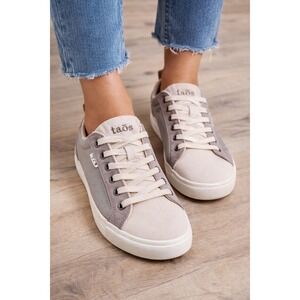 Taos Canvas Sneakers Women Size 8 Neutral Comfort Casual Shoes